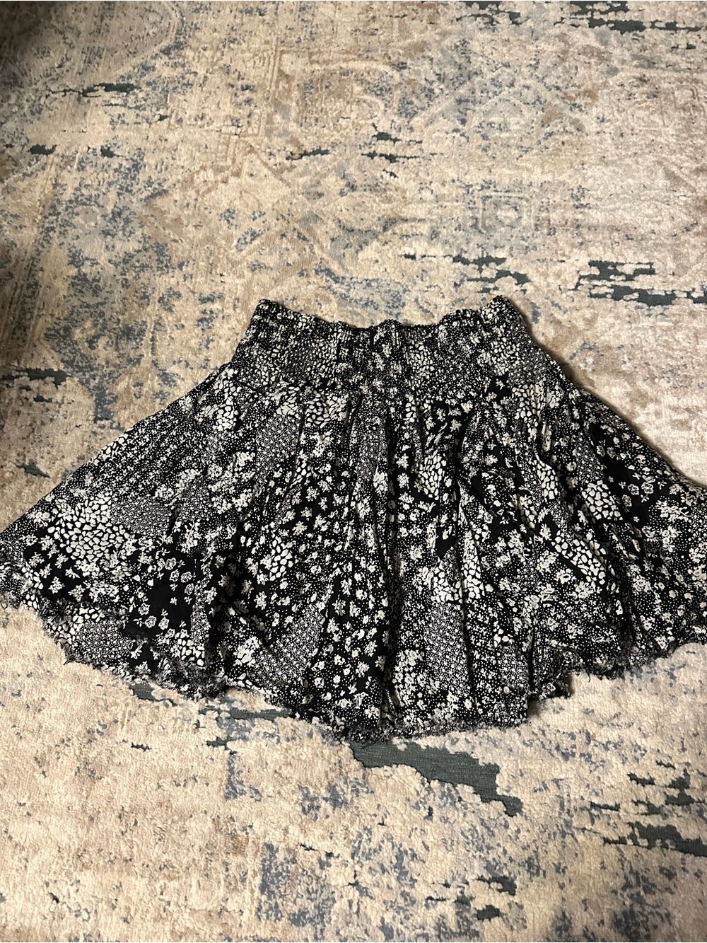 Forever 21 Black & White Floral Smocked Mini Skirt